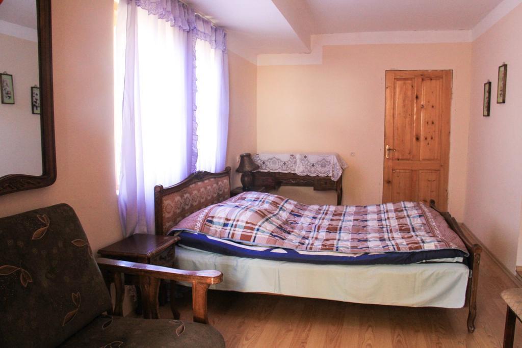 Dodo Japaridze Guesthouse Mestia Zimmer foto